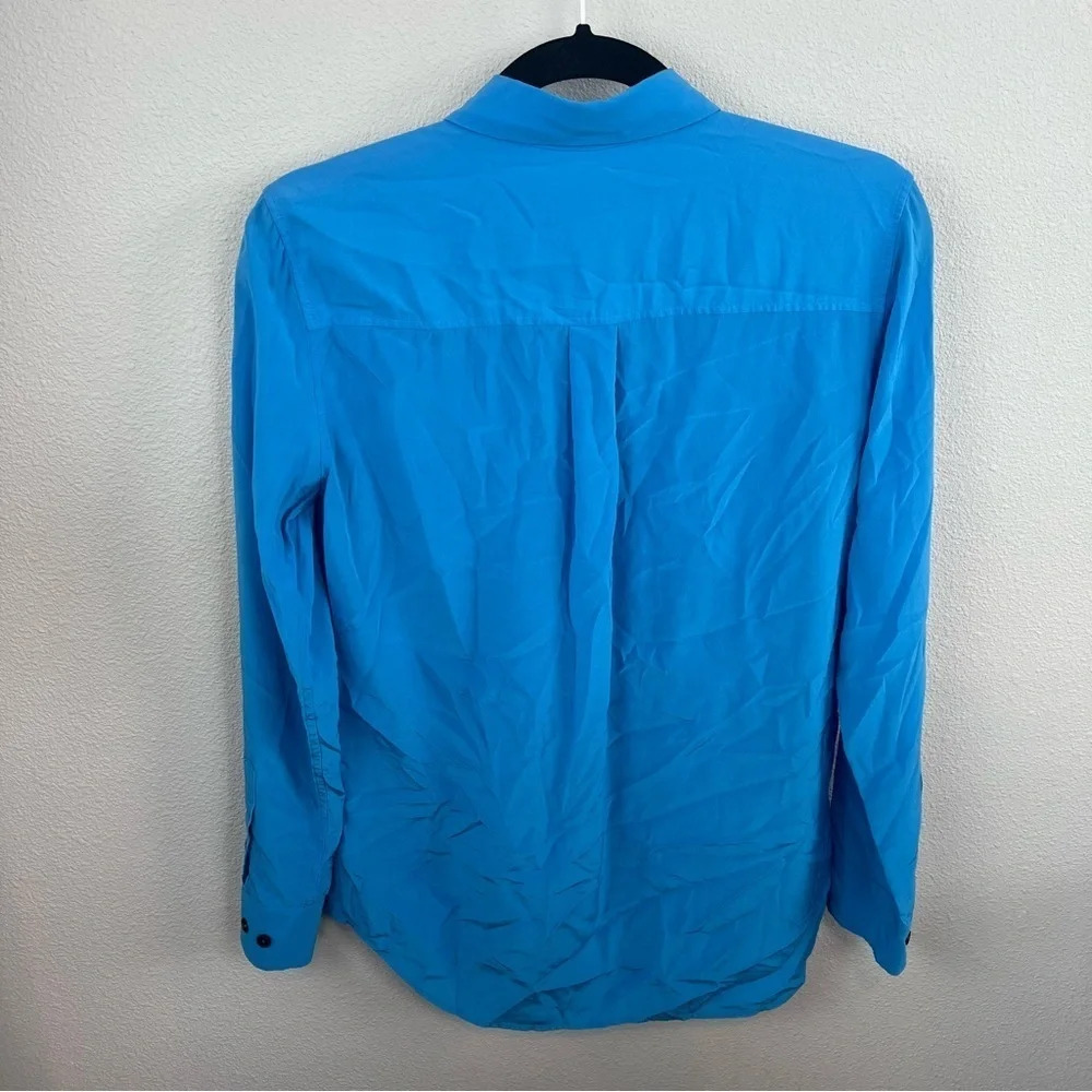 NWOT EQUIPMENT Slim Signature Silk Button Down Blouse Shirt Starling Blue Small - Picture 8 of 8